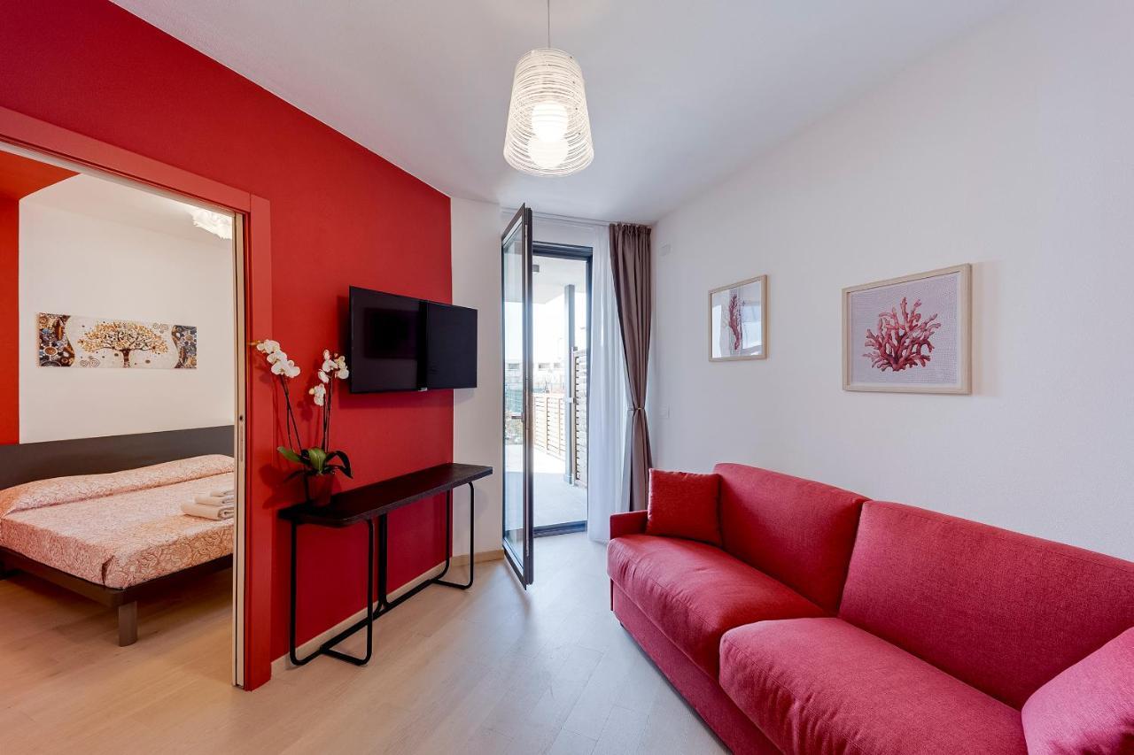 Aregai Marina Exclusive Seaside Apartments Santo Stefano al Mare Eksteriør billede