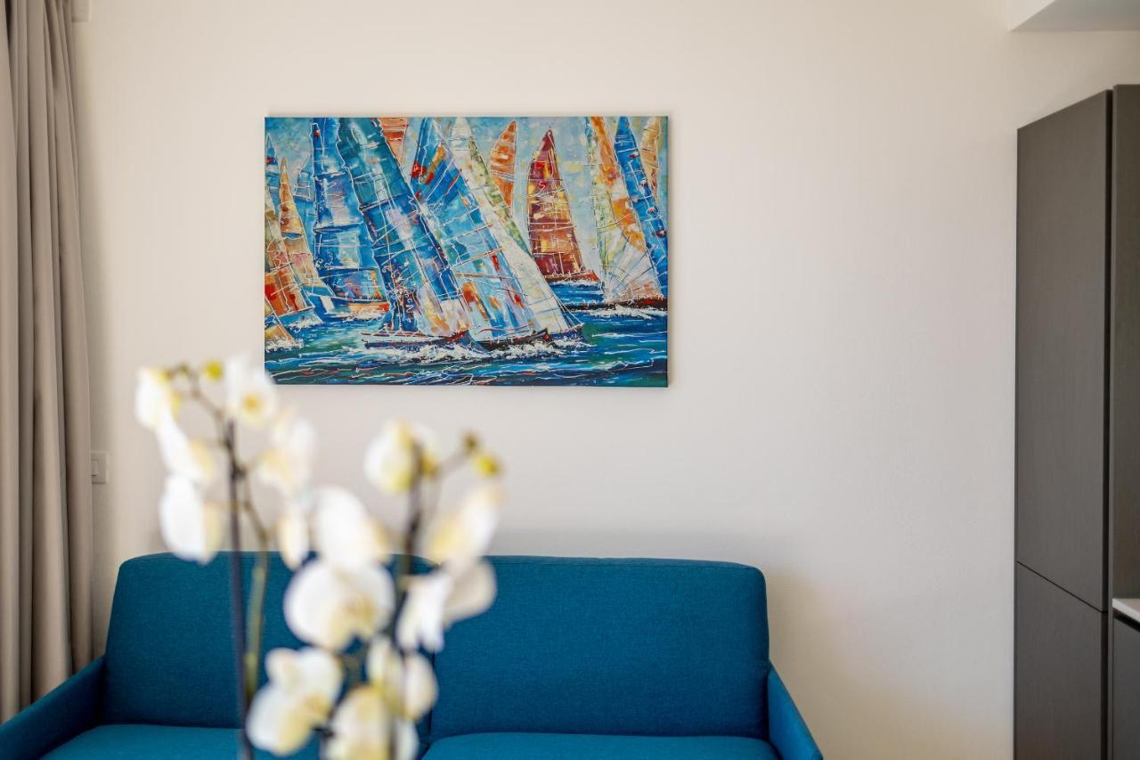 Aregai Marina Exclusive Seaside Apartments Santo Stefano al Mare Eksteriør billede