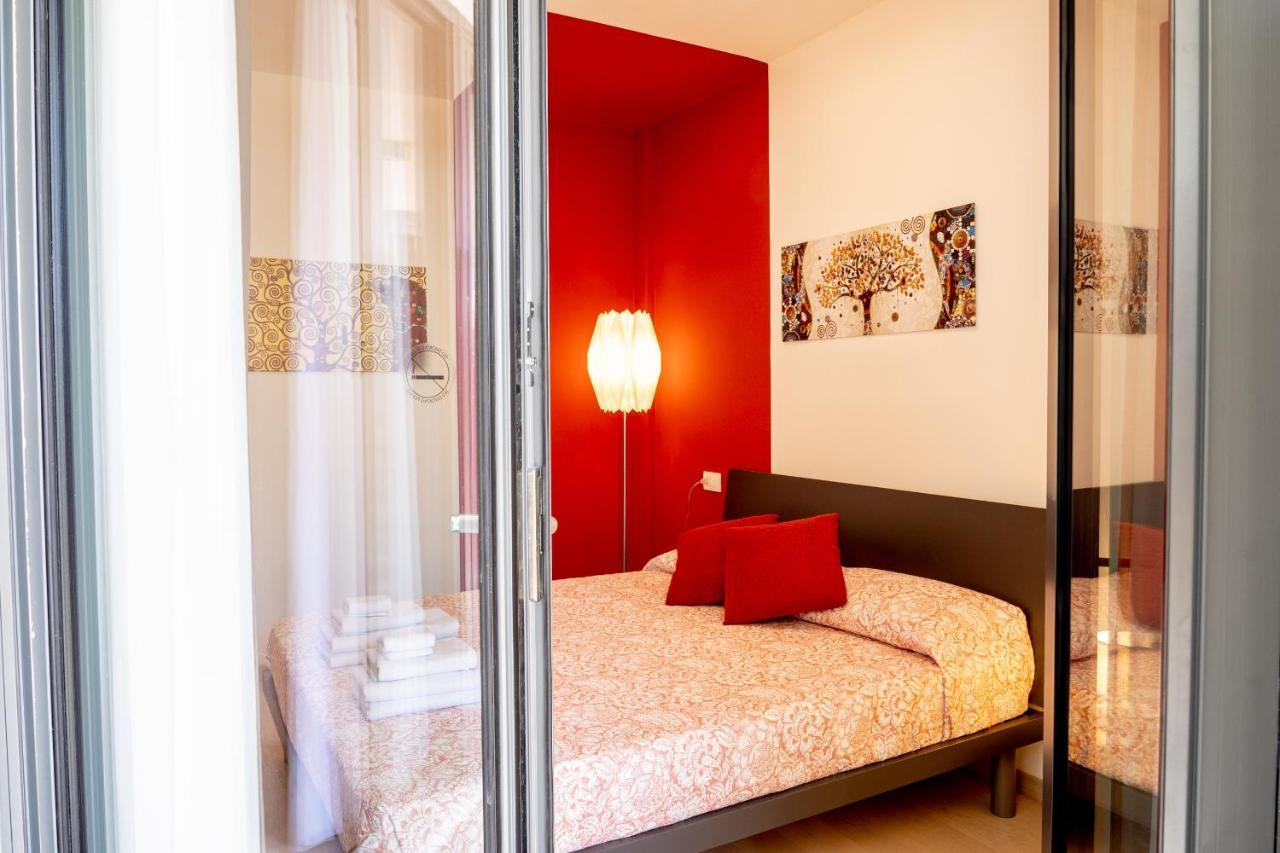 Aregai Marina Exclusive Seaside Apartments Santo Stefano al Mare Eksteriør billede
