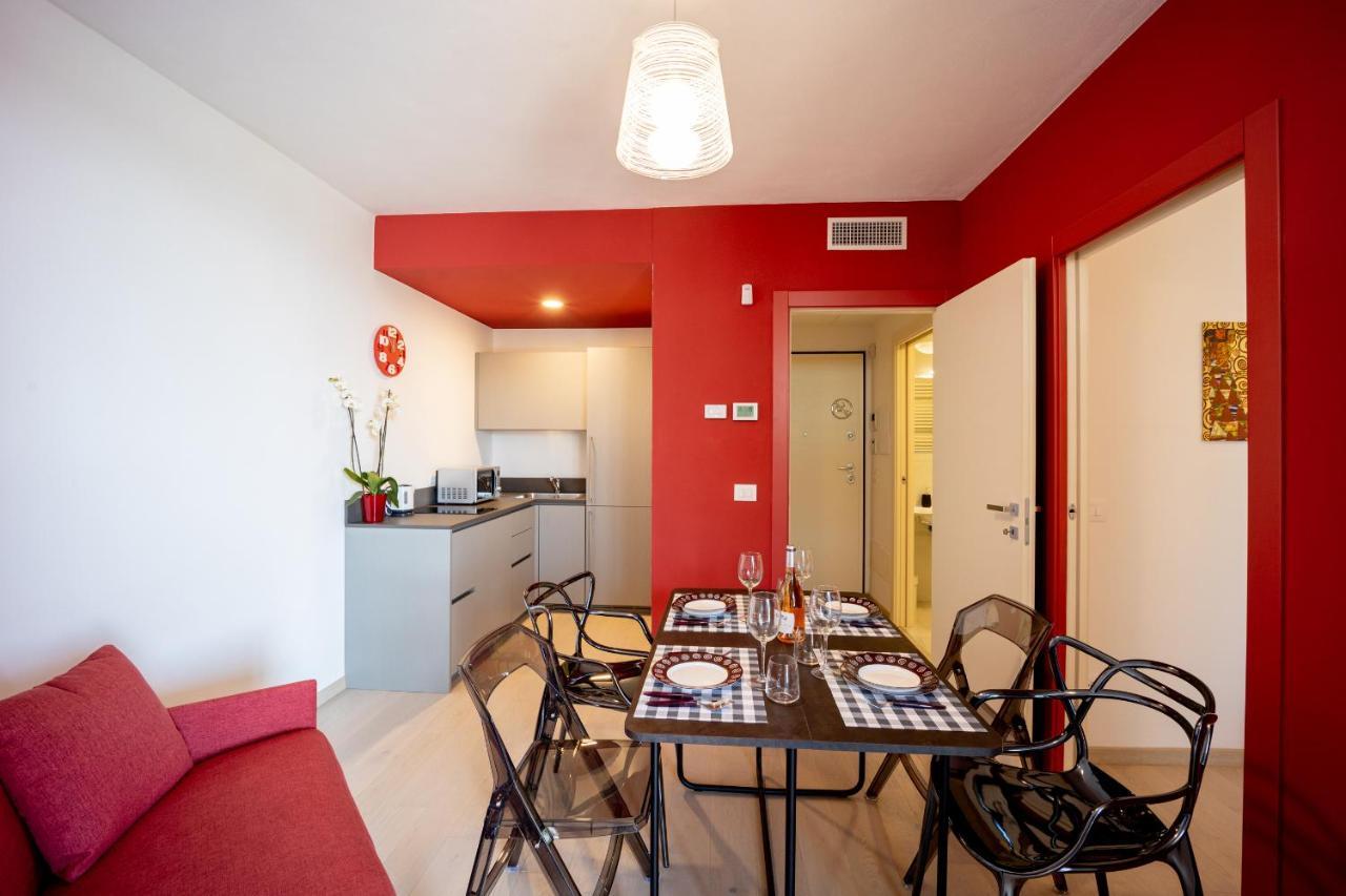 Aregai Marina Exclusive Seaside Apartments Santo Stefano al Mare Eksteriør billede