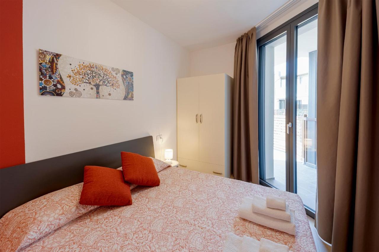 Aregai Marina Exclusive Seaside Apartments Santo Stefano al Mare Eksteriør billede